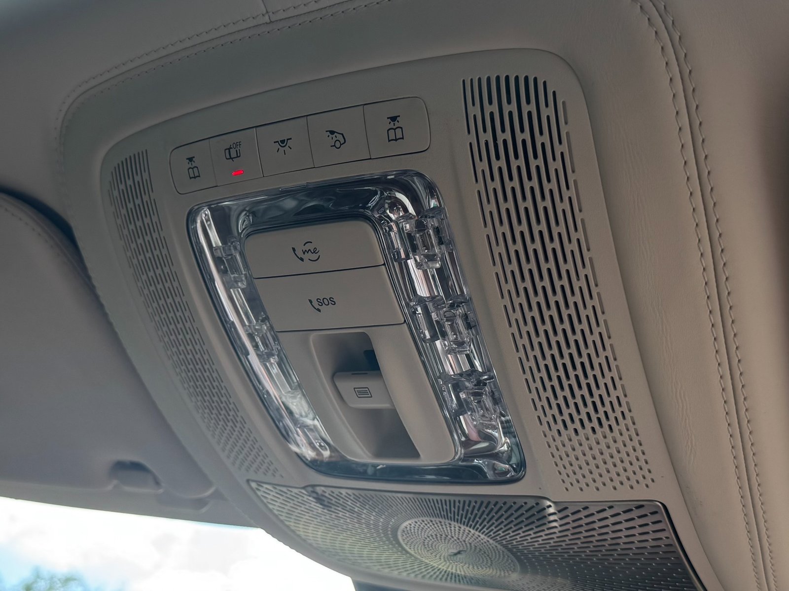 
								2023 Mercedes-Benz GLS 600 Maybach 4MATIC full									