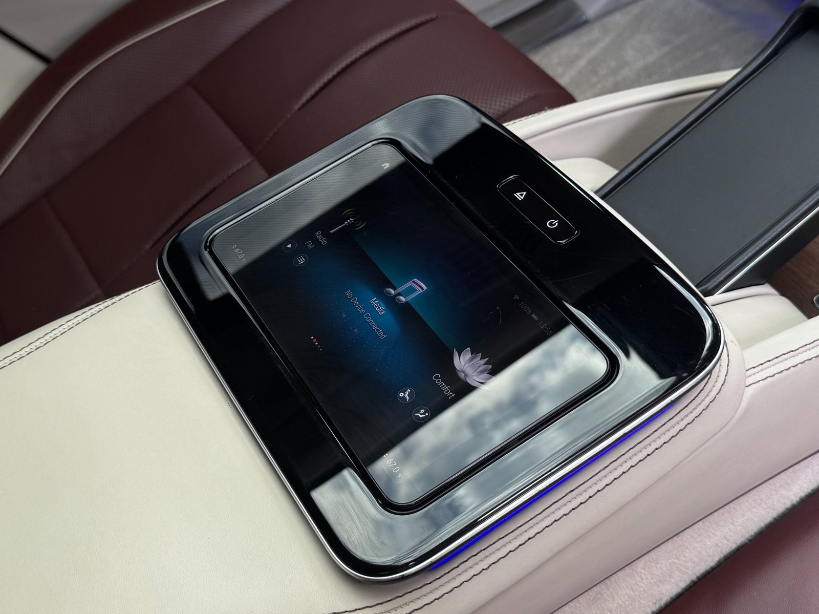 
								2023 Mercedes-Benz GLS 600 Maybach 4MATIC full									