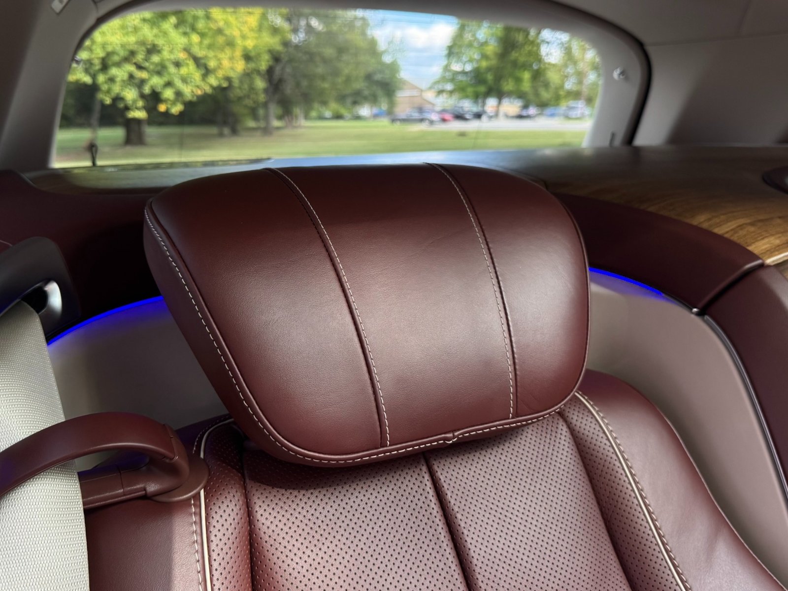 
								2023 Mercedes-Benz GLS 600 Maybach 4MATIC full									
