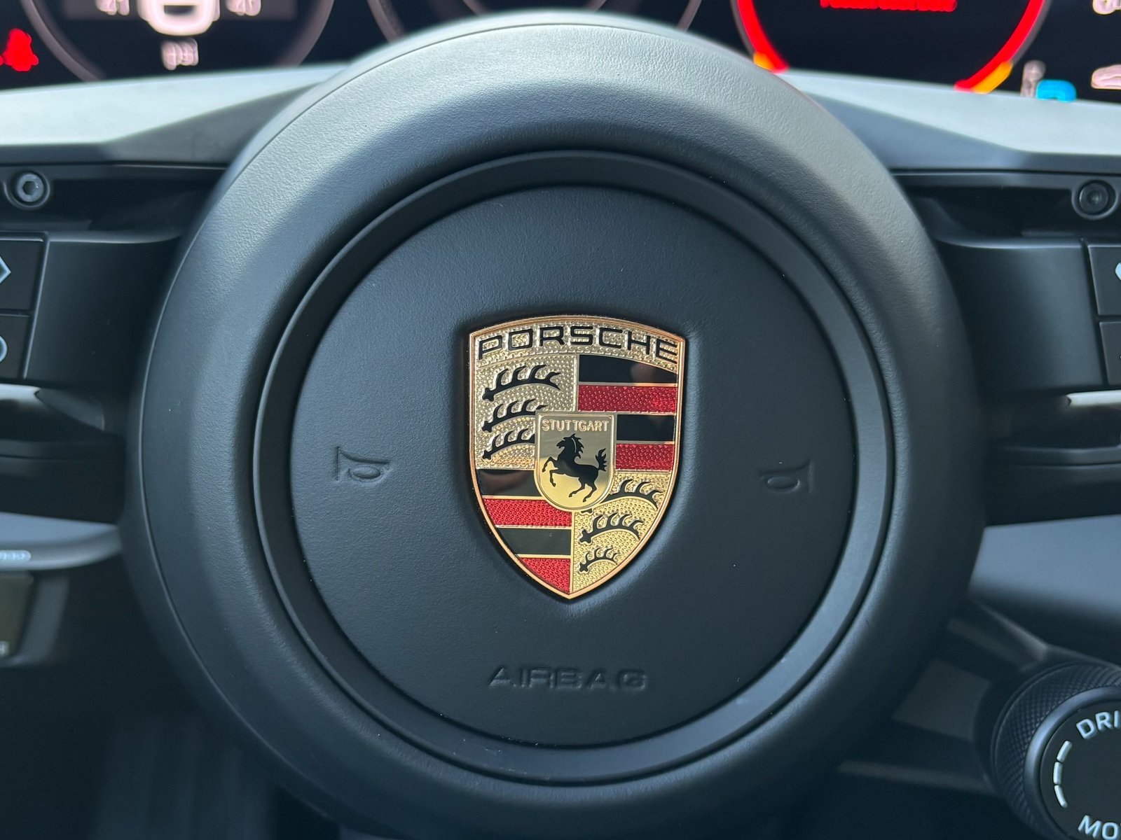 
								2023 Porsche Taycan Turbo Cross Turismo full									