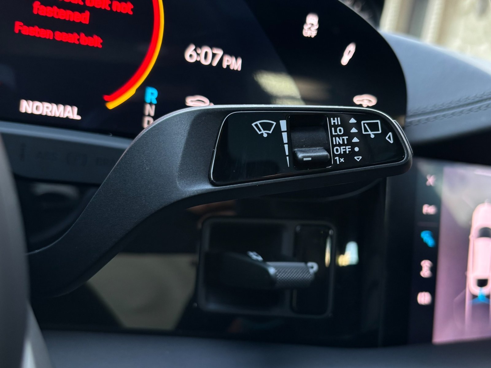 
								2023 Porsche Taycan Turbo Cross Turismo full									