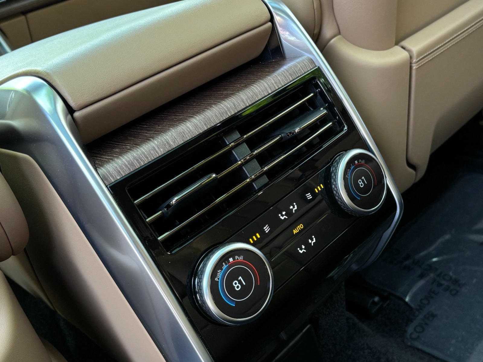 
								2024 Range Rover P530 SE full									