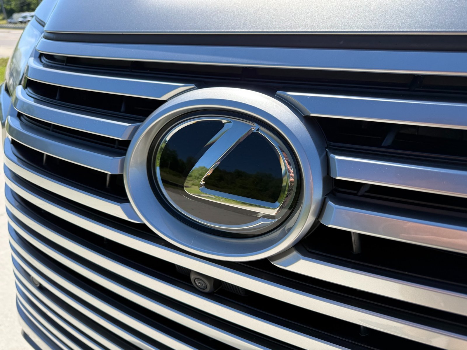 
								2023 Lexus LX 600 full									