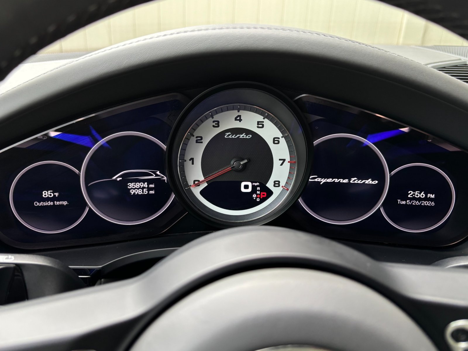 
								2023 Porsche Cayenne Turbo PREMIUM full									