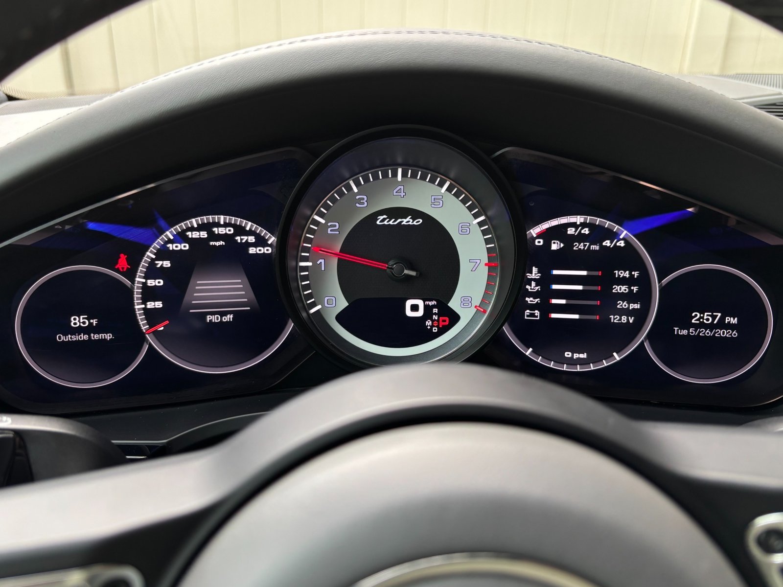
								2023 Porsche Cayenne Turbo PREMIUM full									