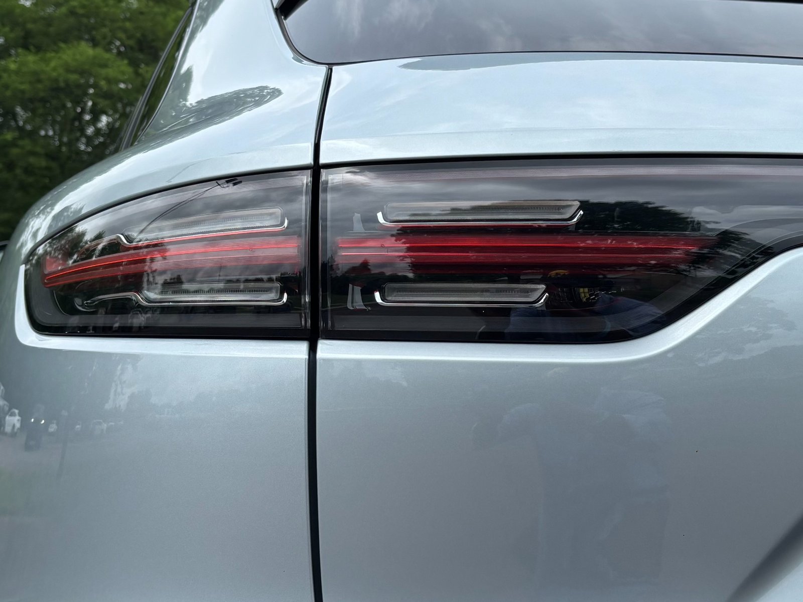 
								2023 Porsche Cayenne Turbo PREMIUM full									