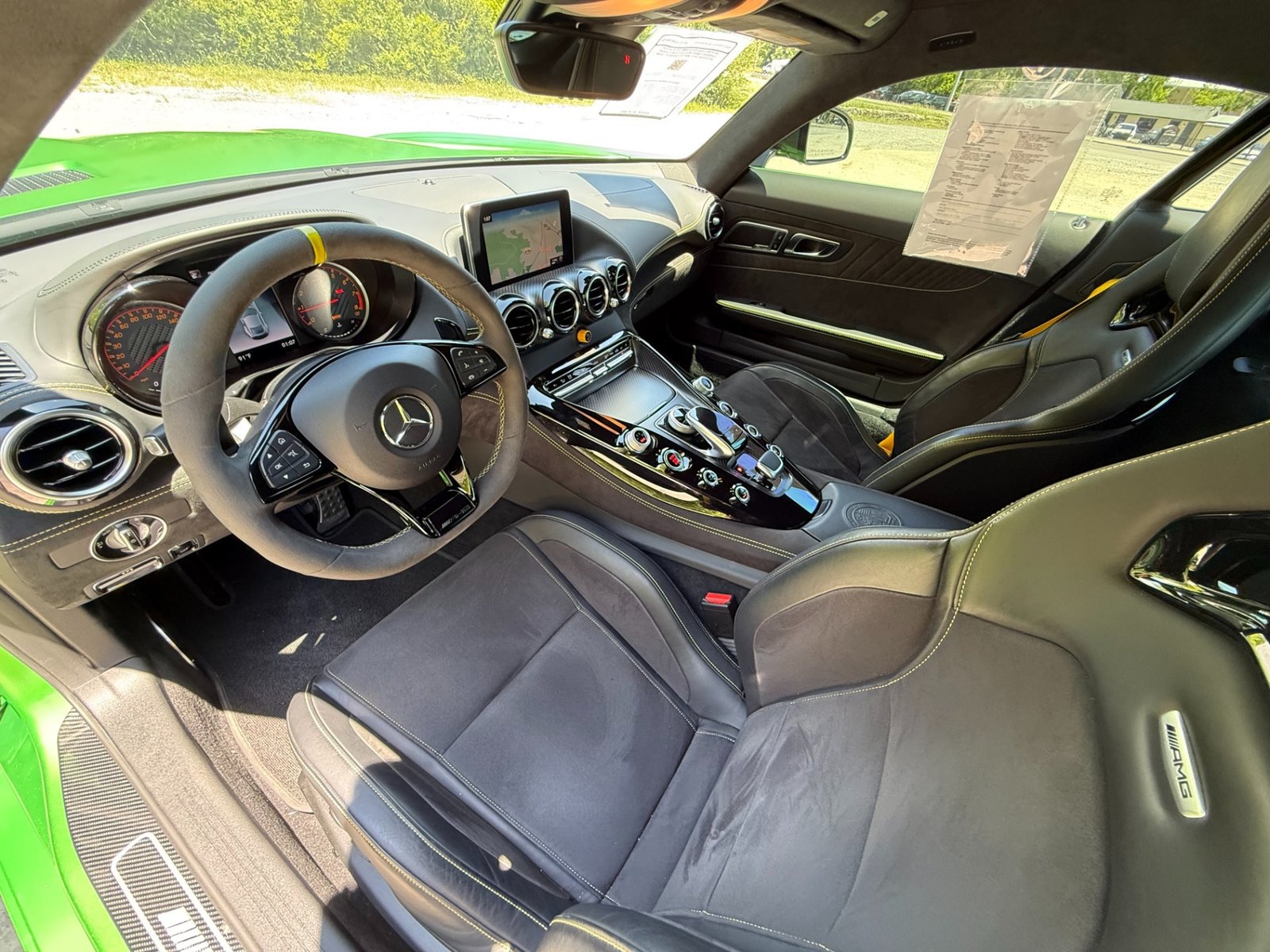 
								2018 Mercedes-Benz AMG GT R full									