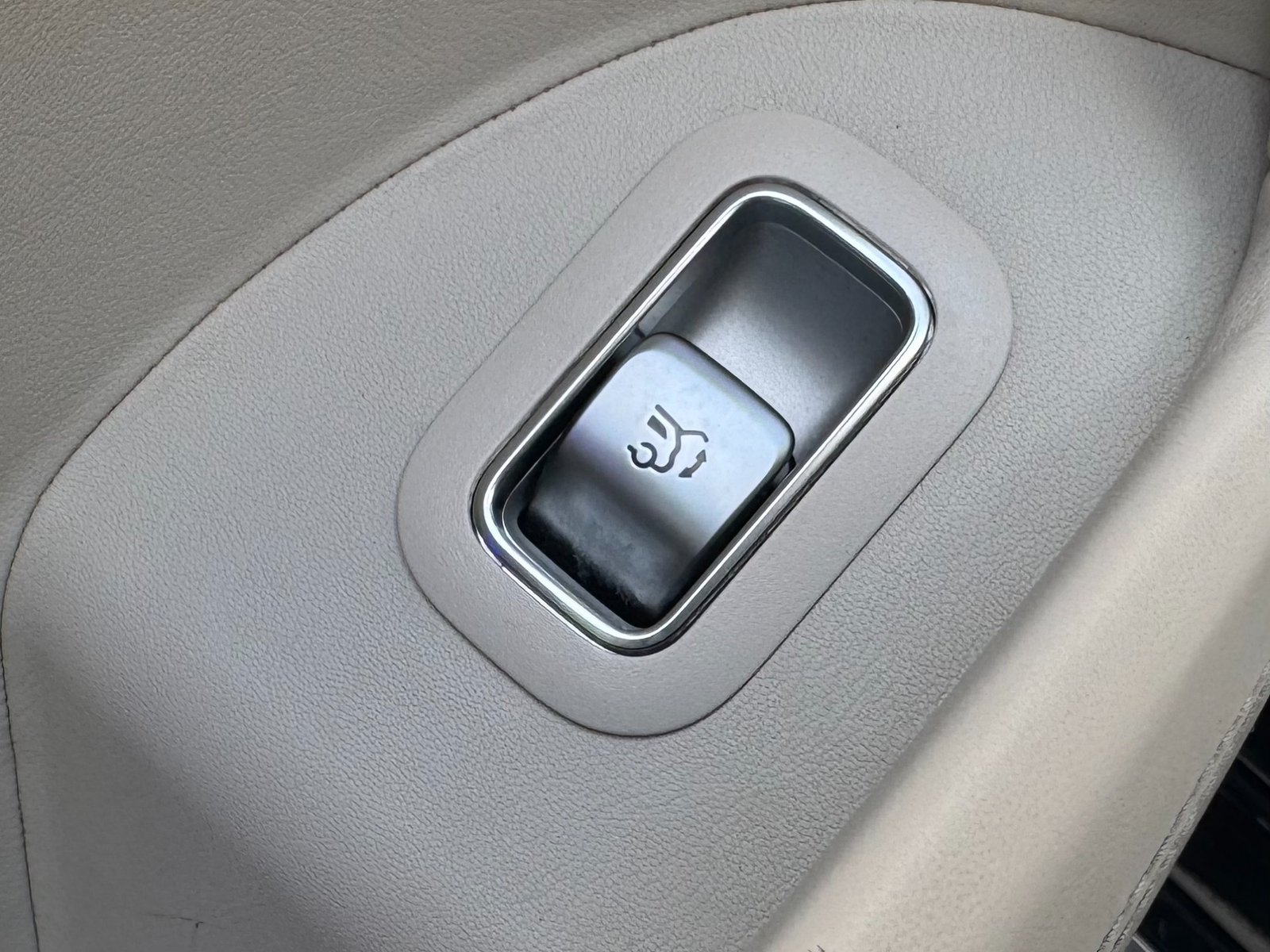 
								2023 Mercedes-Benz GLS 600 Maybach 4MATIC full									