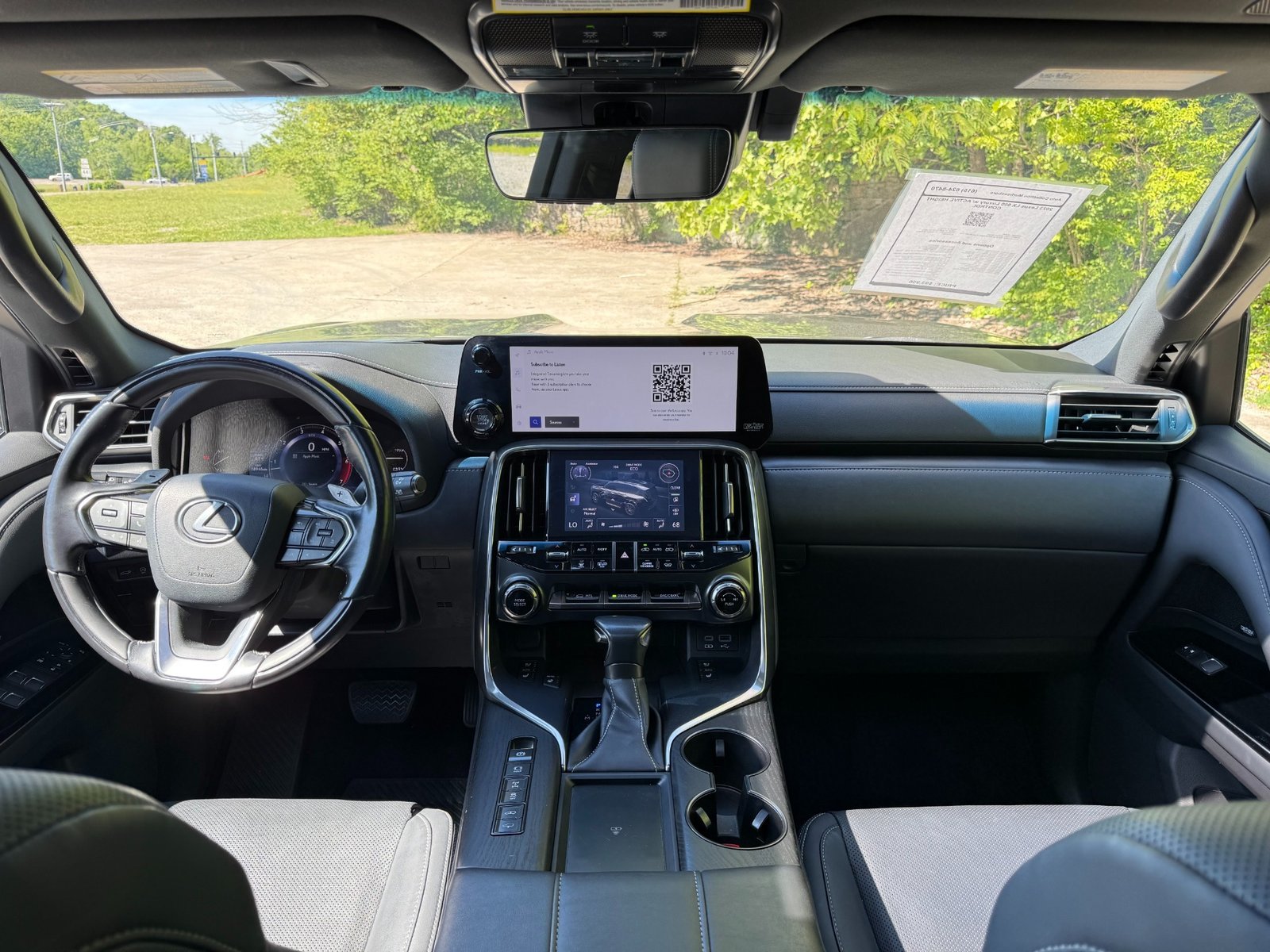 
								2023 Lexus LX 600 full									
