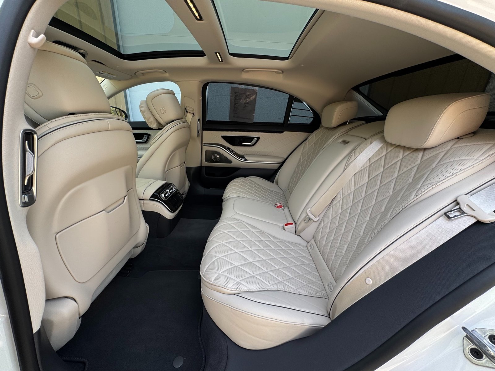 
								2022 Mercedes-Benz S 580 4MATIC full									