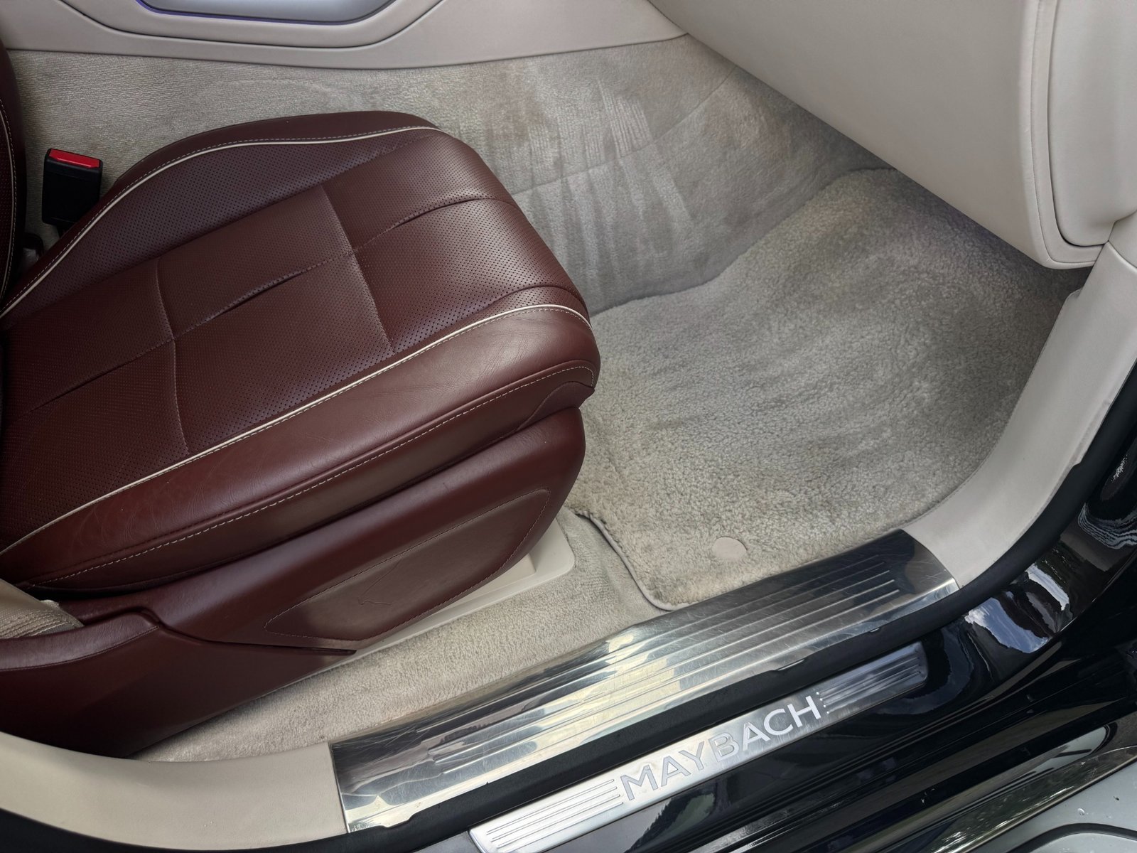 
								2023 Mercedes-Benz GLS 600 Maybach 4MATIC full									